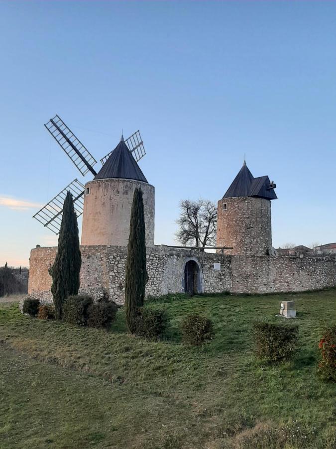Le Logis Des Templiers Appartement Climatise Régusse Exterior foto